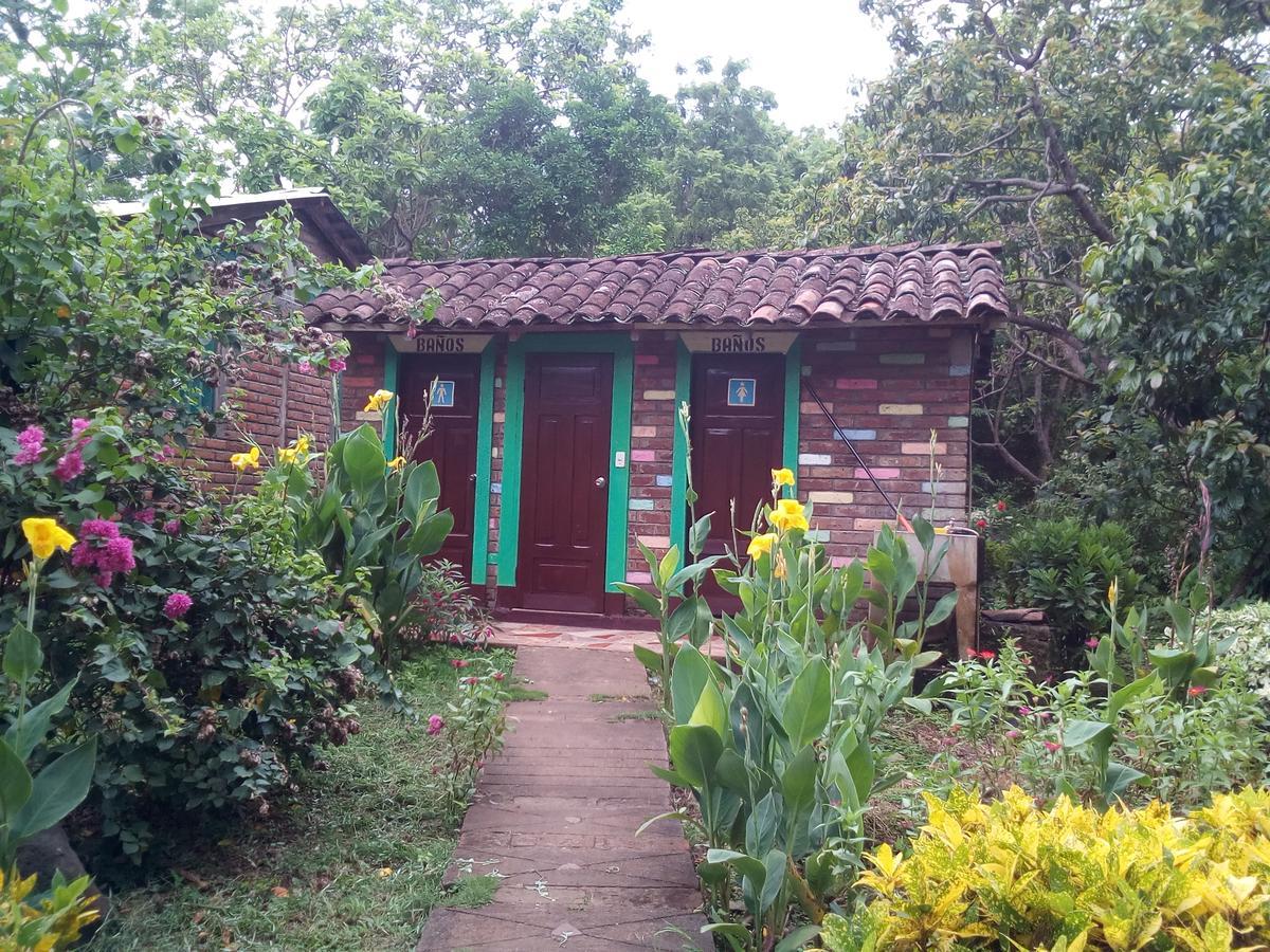 Eco-Lodge El Porvenir. Santa Cruz Eksteriør bilde
